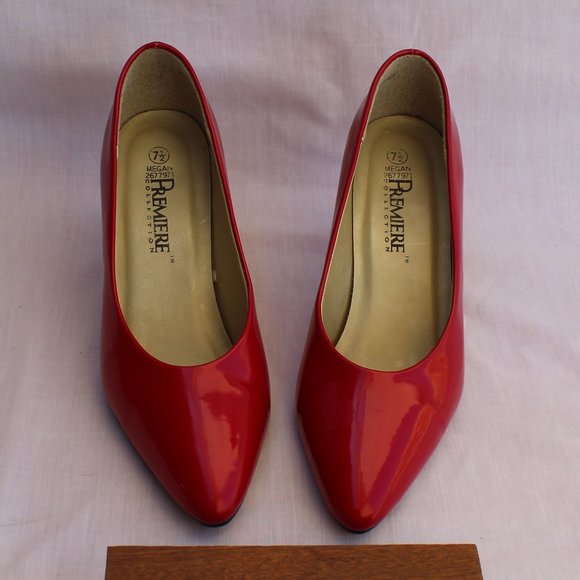 Premiere Collection Red Patent Heels - Picture 2 of 6